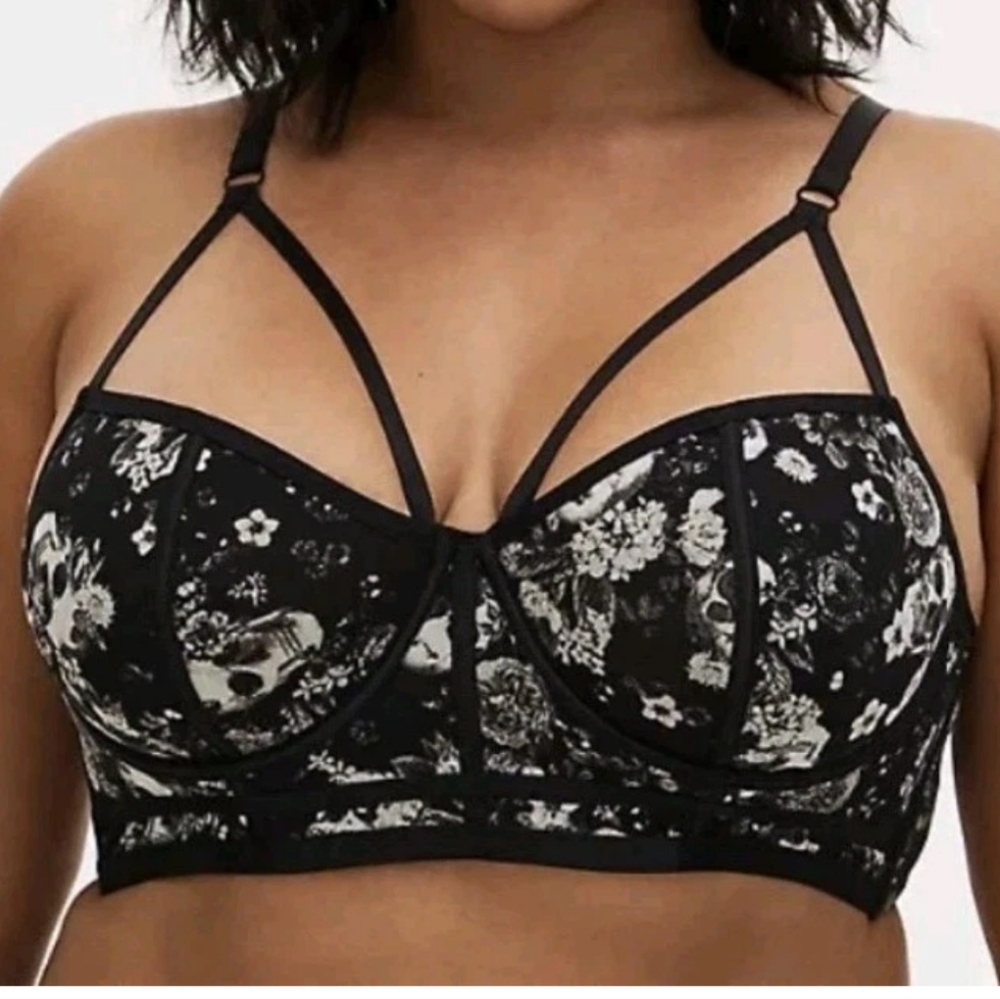 Torrid Curve Longline Bra Woman Plus 3X Black Skulls Floral Strappy Underwire
